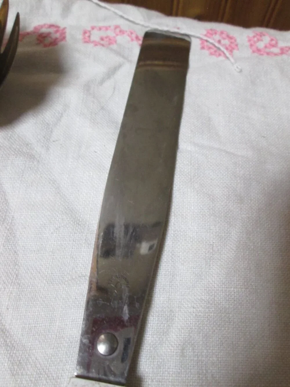 vtg rare pattern floral handle Flint Ecko stainless spreading knife vguc